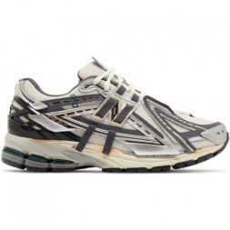 New Balance 1906A Silver Gold Metallic