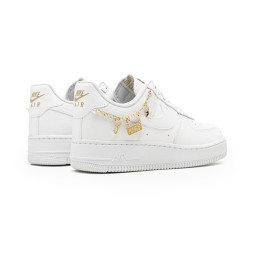 Nike Wmns Air Force 1 07 Lx Lucky Charms