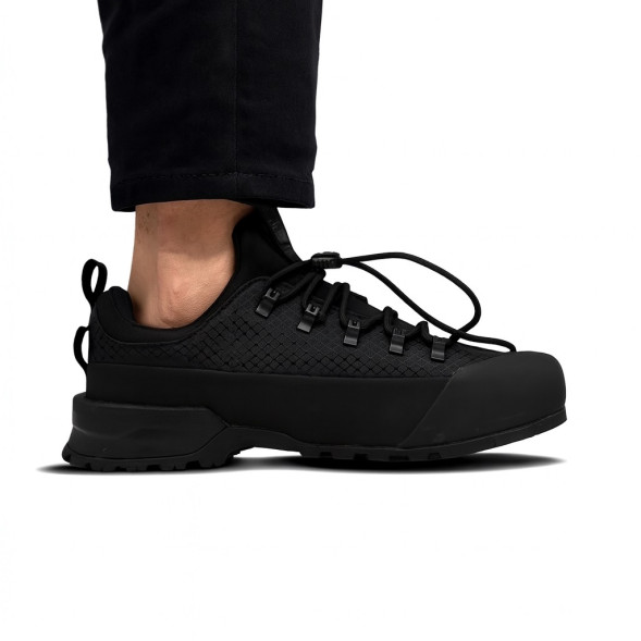 Мужские зимние кроссовки The North Face Futurelight Black