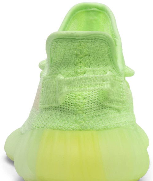 Женские кроссовки Adidas Yeezy Boost 350 V2 GID Glow