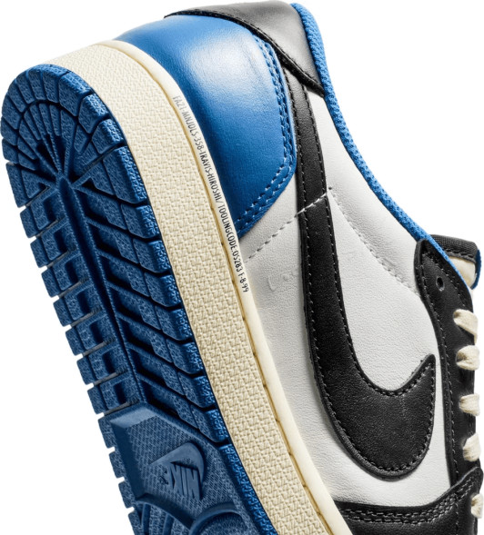 Унисекс кроссовки Nike Fragment Design x Travis Scott x Air Jordan 1 Retro Low