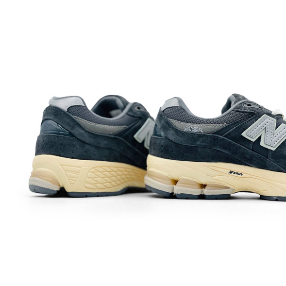 Унисекс кроссовки New Balance 2002R Black