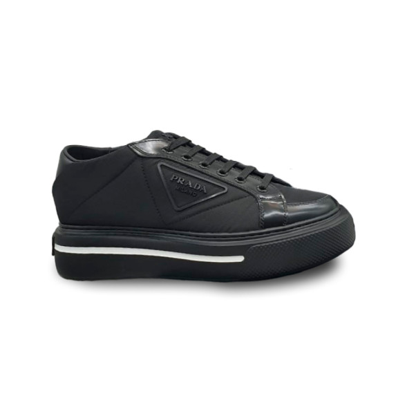 Женские кроссовки Prada Macro Black