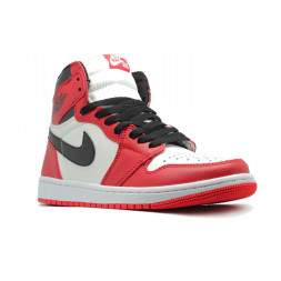 Женские кроссовки Nike Air Jordan 1 Retro Chicago