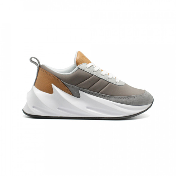 Женские кроссовки Adidas Shark Tan