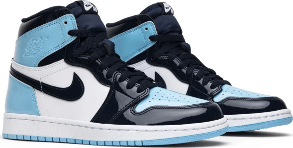 Женские кроссовки Nike Wmns Air Jordan 1 Retro High OG 'Blue Chill'
