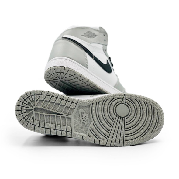 Унисекс зимние кроссовки Nike Air Jordan 1 Mid Winter 'Light Smoke Grey' 
