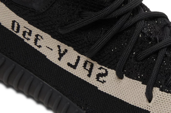 Унисекс кроссовки Adidas Yeezy Boost 350 V2 'Oreo'