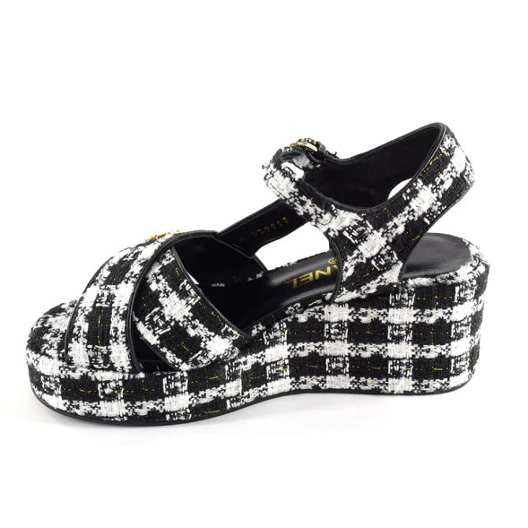 Женские босоножки Chanel Sandals Black/White Cell