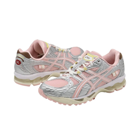 Женские кроссовки VANDYTHEPINK x atmos x ASICS Gel Nimbus 10.1 'Strawberry'