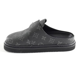Louis Vuitton Slipper Black Leather 