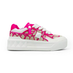 Valentino Garavani One Stud XL Woman Pink