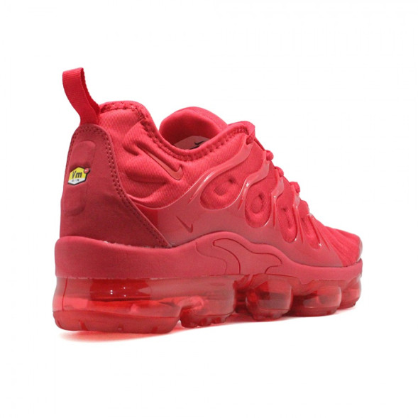 Мужские кроссовки Nike Air Vapormax Plus Red
