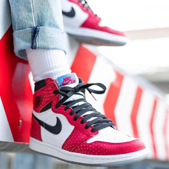 Унисекс кроссовки Nike Air Jordan 1 Retro High OG Spider-Man Origin Story