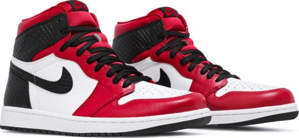 Женские кроссовки Nike Wmns Air Jordan 1 Retro High OG 'Satin Red'