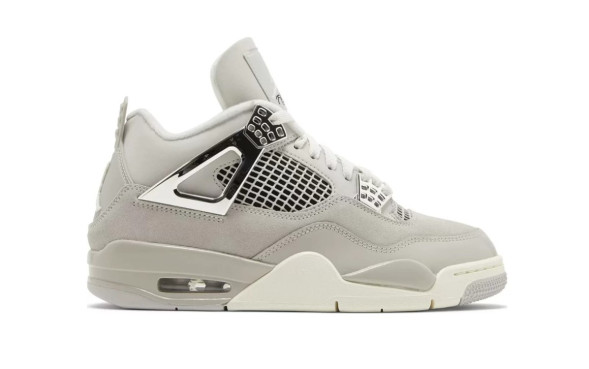 Женские кроссовки Nike Air Jordan 4 Retro Frozen Moments