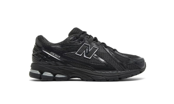 Мужские кроссовки New Balance 1906R Black Metallic Silver