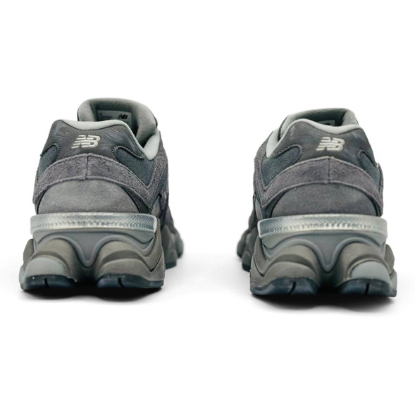 Зимние унисекс кроссовки New Balance 9060 Winter Suede Chocolate/Dark Grey