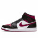 Унисекс кроссовки Nike Air Jordan 1 Mid Bred Toe