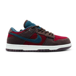 Nike Dunk Low SE Fleece Burgundy Crush