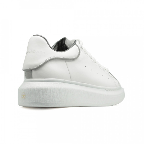 Женские кроссовки Alexander McQueen Luxe Reflect-White