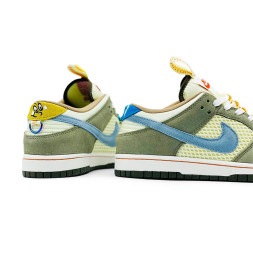 Une Nike Dunk Low Cartoon Horizon