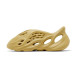 Унисекс кроссовки для бега Adidas Yeezy Foam RNNR Sulfur
