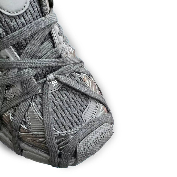 Женские кроссовки Balenciaga 3XL Extreme Lace Sneaker Black