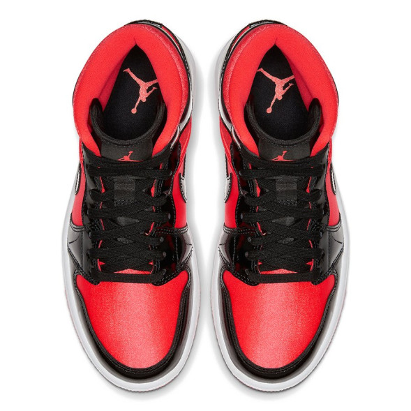 Унисекс кроссовки Nike Air Jordan 1 Mid Hot Punch Black
