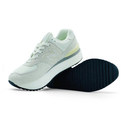 New Balance 574 Suede White