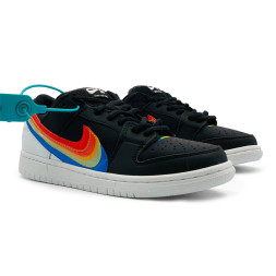 Polaroid x Nike SB Dunk Low