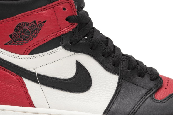 Унисекс кроссовки Nike Air Jordan 1 Retro High OG 'Bred Toe'