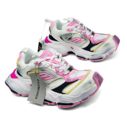 Balenciaga Cargo Sneaker Worn-Out - Pink